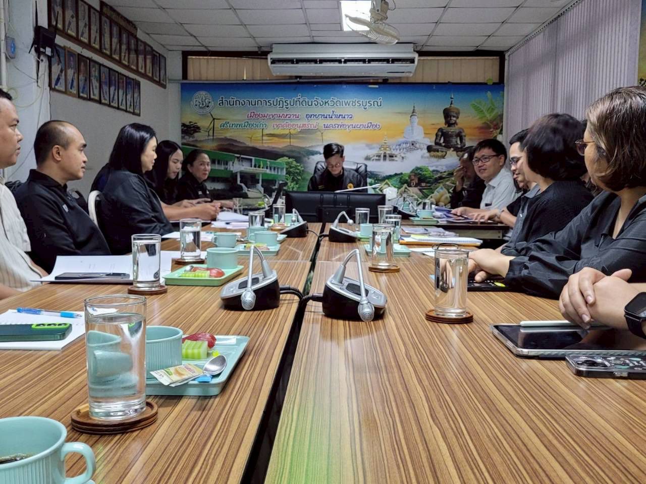 title - ผู้ตรวจราชการกรม ประชุมติดตามผลการดำเนินงานตามแผนการตรวจราชการของ ส.ป.ก. ประจำปีงบประมาณ พ.ศ. 2569 รอบที่ 1 จังหวัดเพชรบูรณ์